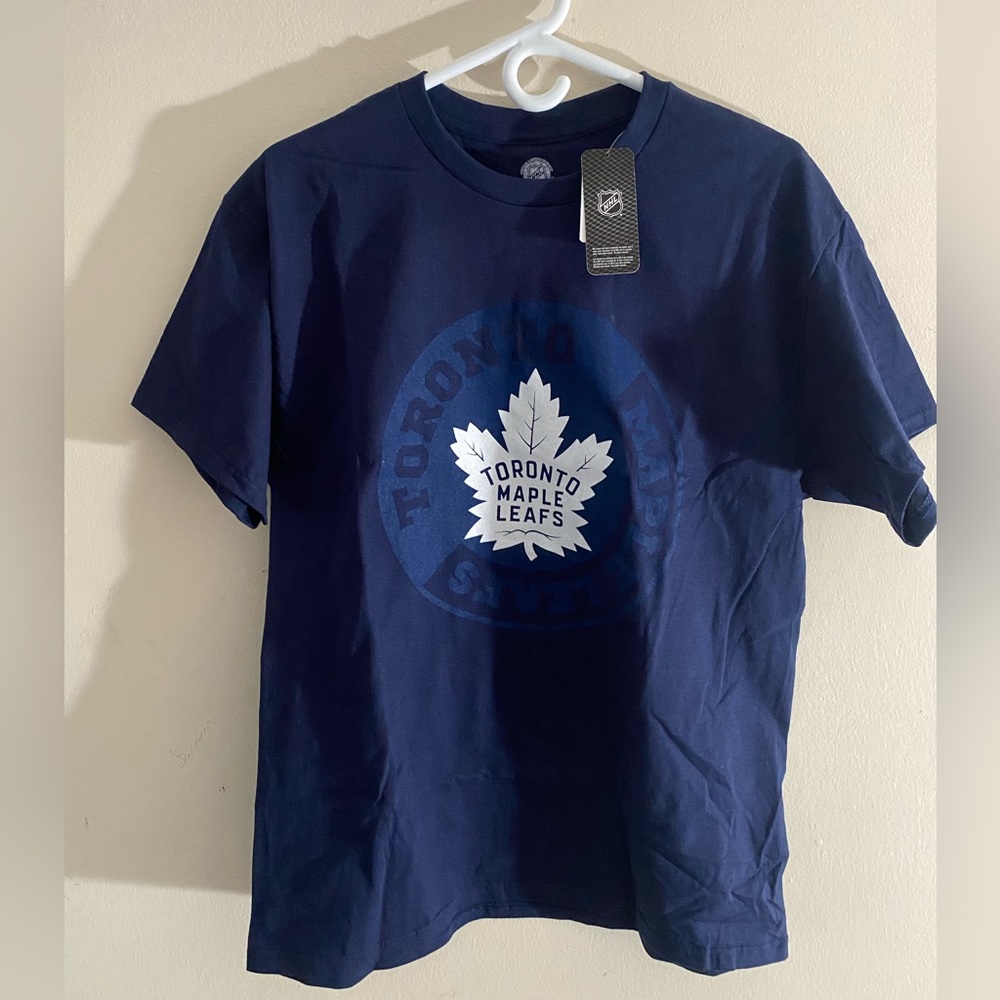 Toronto maple leafs T-shirt